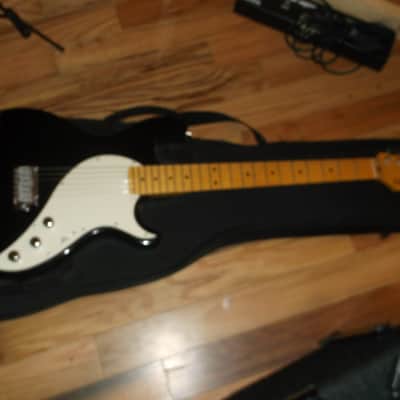 Line 6 Variax 500 Black | Reverb