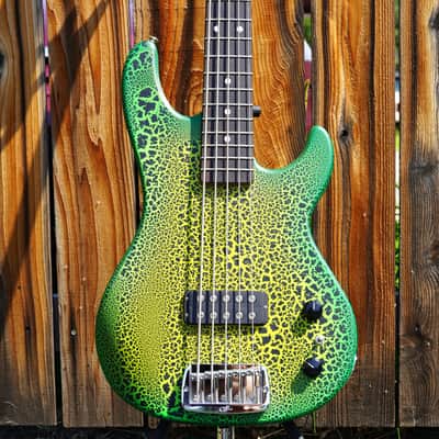 G&L USA Custom Shop Kiloton-5 Black Crinkle Over Yellow Greenburst 5-String Electric Bass Guitar w/ Deluxe Black Tolex Case (2025) image 4