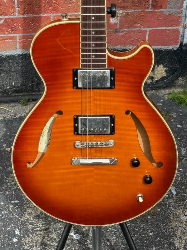 Sadowsky Semi Hollow Archtop 2006 - outragious Violin'burst a small powerhouse for the Pro Player ! image 1