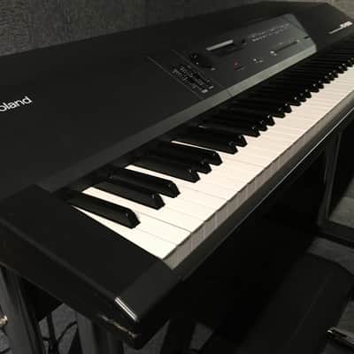 Roland RD-1000 Digital Piano w Stand. 88 Keyboard Has Seen Studio Use Only, NICE ! image 10