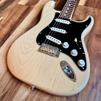 Fender American Stratocaster - Vintage Blonde - Noiseless Vintage Strat Pickups - 1997 American Standard Neck image 1