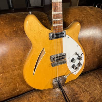 Rickenbacker 365 NS - 1967 - Mapleglo image 3