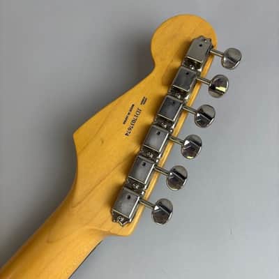 Fender Hybrid 60s stratocaster Burgundy Mist image 8