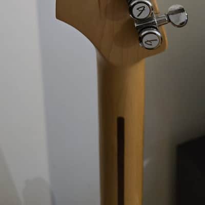 Fender Player Stratocaster with Maple Fretboard 2018 - 2024 - Buttercream image 4