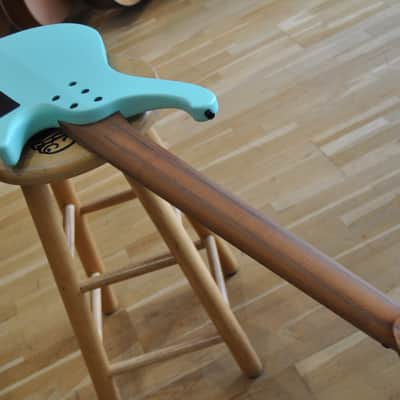 IBANEZ EHB1005MSL SFM Sea Foam Green Matte / 5-String Multi Scale / EHB Ergonomic Headless Bass Series / EHB1005MSL-SFM / I230711714 image 9