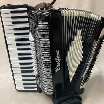 CRESTONE CONCERTO 3-REED ACCORDION WITH MICROPHONE #CCTT23 image 4
