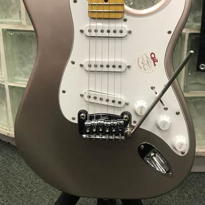 G&L Legacy - Shoreline Gold image 1