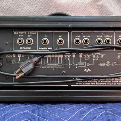 Sunn Coliseum-300 300-Watt Bass Amplifier Head 1980s - Black image 8