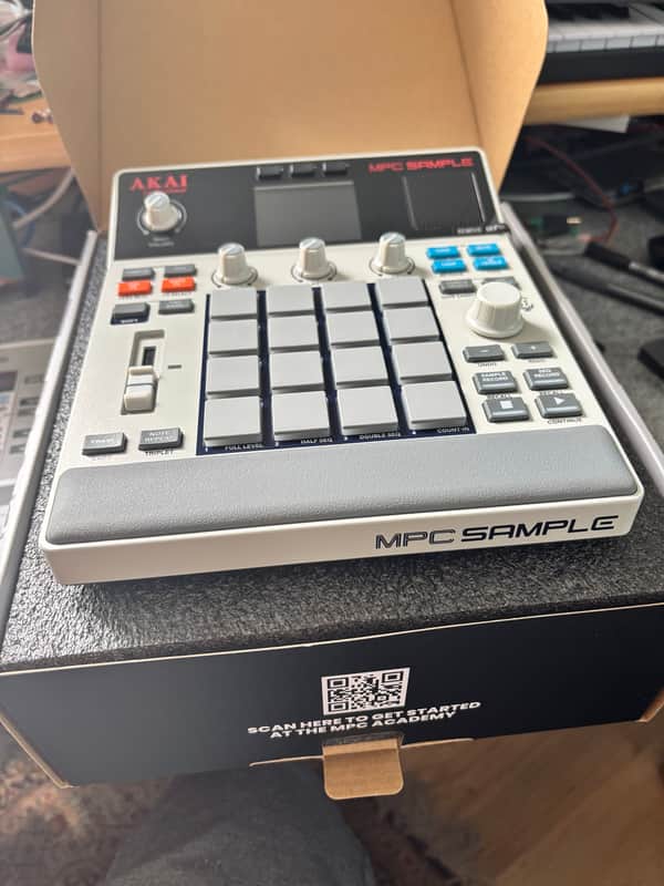 Akai MPC Sample