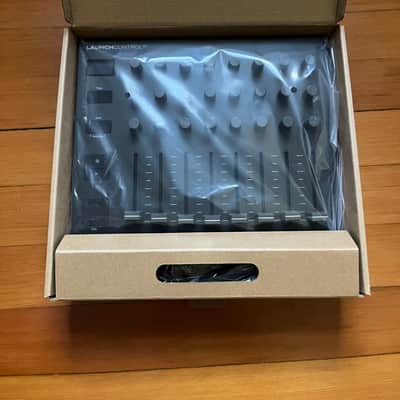 Novation Launch Control XL MK3 MIDI DAW Controller 2025 - Present - Black image 4