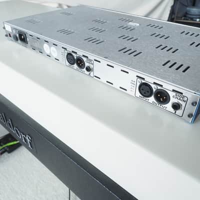 API 2500 Stereo Bus Compressor 2000 - 2019 - Black image 6