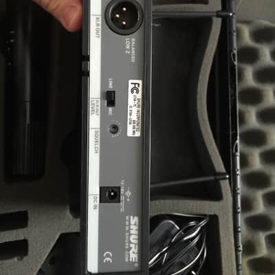 Shure UT4 & UT2/58 Wireless UHF Microphone image 9