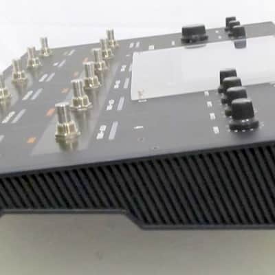 Used Headrush Looperboard High Performance Looper W/ Bag, Manual, Screen Protector, and Expression Pedal VGC image 6