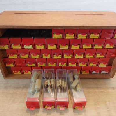 NOS Mullard / Philips Mustard Capacitor 1800pF 10% 400V A7W 1967 type C296 image 2