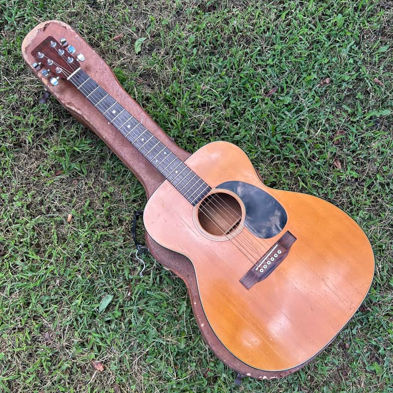 Vintage 1973 Martin 000-18 w/ HSC - Good