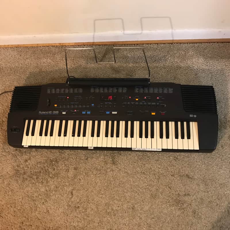 お得，人気SALE H2901 Roland/E-38☆INTELLIGENT キーボード☆ローランド