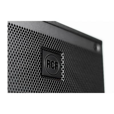RCF EVOX-J9 2100 Watt Portable Active Three-Way Column Array Speaker System imagen 9