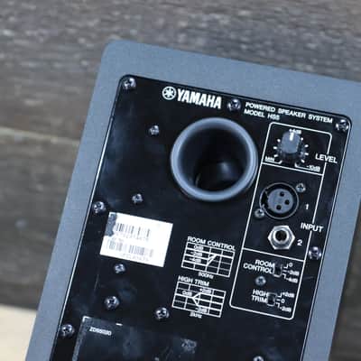 Yamaha HS5 Powered Studio Monitor 2-Way Bi-Amp 5" Studio Monitor (Single) w/Box image 12