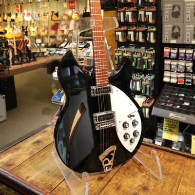 Rickenbacker 330 2012 - Present - Jetglo image 2
