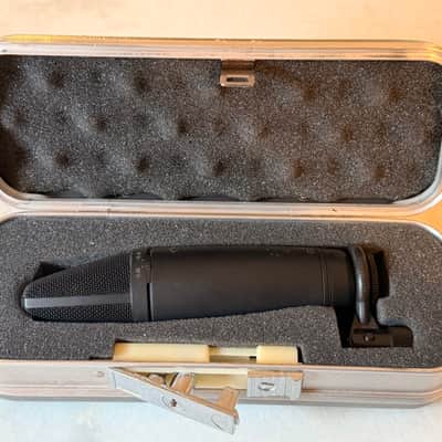 Groove Tubes Alesis Groove Tubes AM51 Condenser Mic with Shock Mount image 3