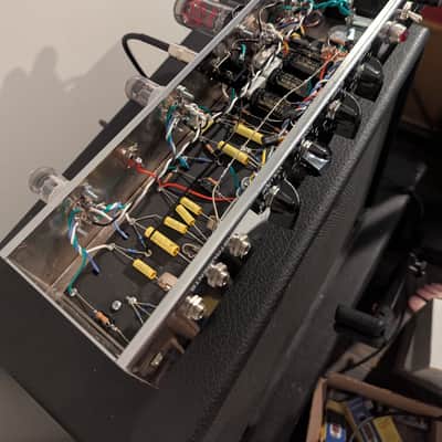 5F11 Tweed Vibrolux chassis clone (w/tubes) image 3