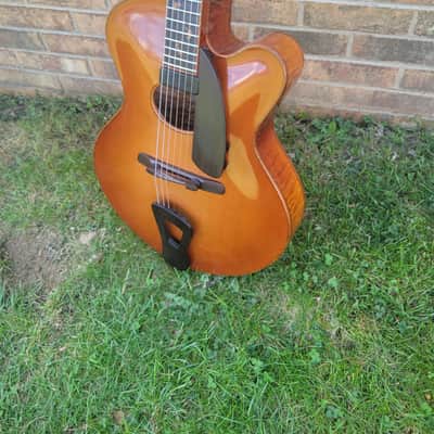 2004 Master Luthier Tom Bills Archtop Acoustic/Electric Guitar Fabulous Looks, Sound & Playability With Deluxe Case image 2