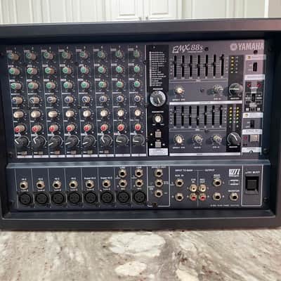 Yamaha EMX 860 ST Powered Mixer - 8 channel, 3x200W, 400W bridged