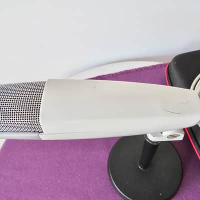 Sennheiser MD 421-2 Cardioid Dynamic Microphone with script logo Bild 5