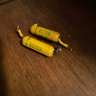 Matched Pair Vintage Astron .022 uf 400v Mustard Tone Capacitors TEST .023 #A image 1