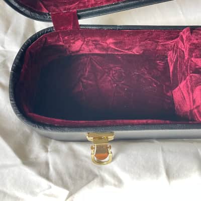 Early 2000's Gibson Custom Shop "Custom/Art/Historic" Les Paul Black Tolex Plush Hardshell Case image 12