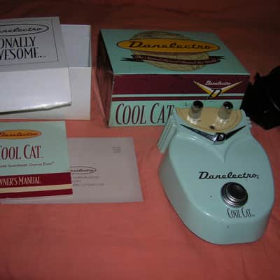 Danelectro Cool Cat Chorus 2000s - Blue image 1