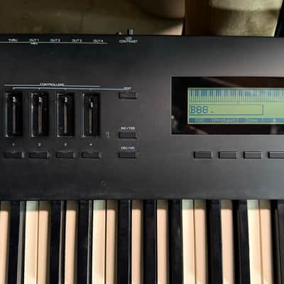 Roland A-80 88-Key MIDI Keyboard Controller 1989 - 1995 - Black image 2