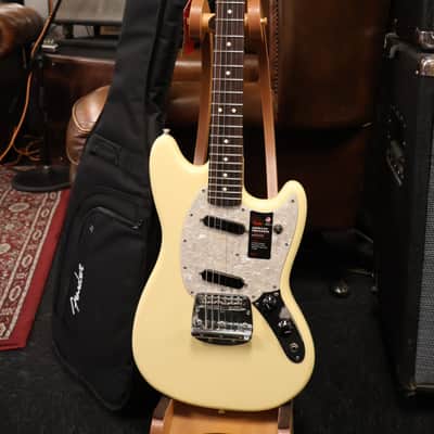 Fender American Performer Mustang Vintage White image 1