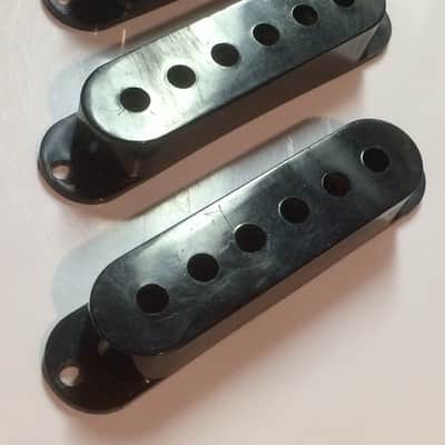 Stratocaster Style Narrow Pickup Cover Set Aged Black image 2