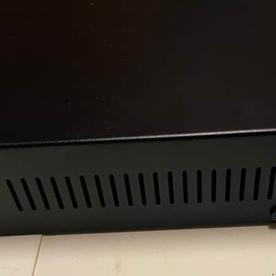 dbx 215s Dual Channel 15-Band EQ 2010s - Silver image 10