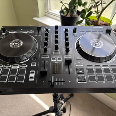 Roland DJ-202 DJ Controller 2010s - Black image 2