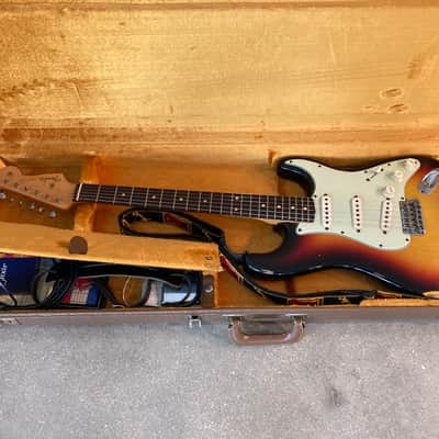 Custom shop 1960s Fender Stratocaster 2005 - Sunburst Relic image 13