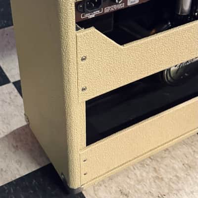 Fender Super Sonic 22 Tube Combo amp w footswitch and cover image 4