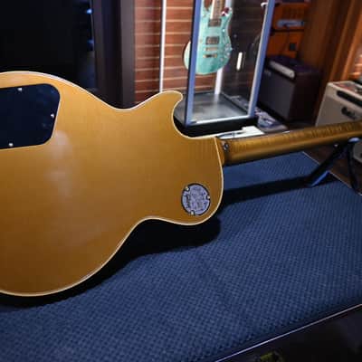 Gibson Custom Shop 1968 Les Paul Custom Reissue Bigsby Ultra Light Aged - Double Gold #1138 image 10