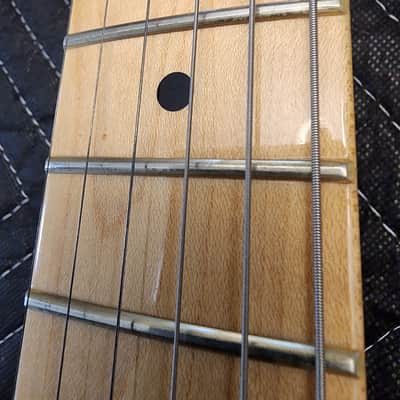 Fender American Standard Stratocaster, Left handed - 3-color Sunburst, Maple Fingerboard 2014 image 16