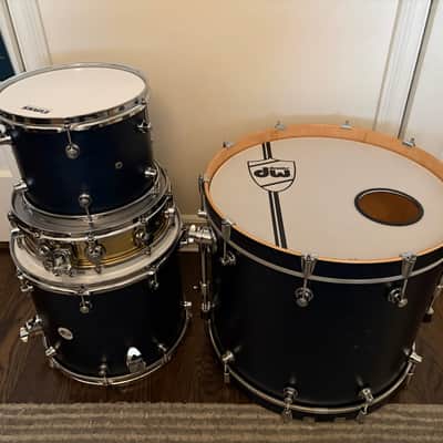 DW Design Series 12x9, 16x14, 22x18 Shell Pack w/ DW Collector's Snare image 2