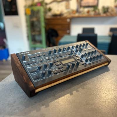 Access Virus TI2 stand dark walnut image 3