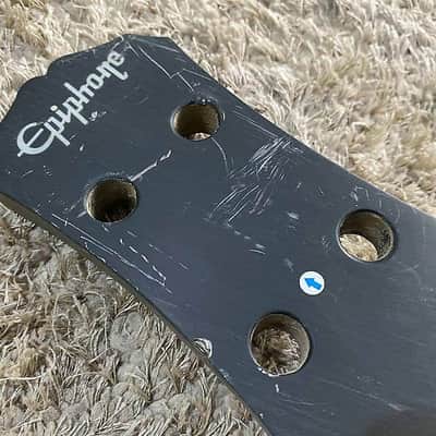 Epiphone Black 4 String Bass, Mahogany Body and Neck, Rosewood Fingerboard image 17