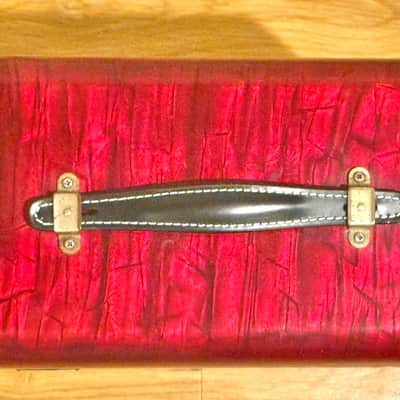 SUPER RARE OAHU 1x8 COMBO IN VERY RARE CUSTOM ORDERED STUNNING RED MOTS FINISH -SUPRO SPECTATOR/COMET/YELLOW SUNSHINE CIRCUIT BUT BETTER, w/12AX7 PRE(very rare version), not lower gain 6SL7 pentode-LOOK!! image 6