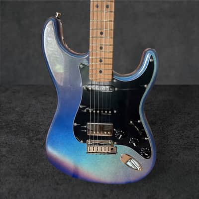 Fender Limited Edition 70th Anniversary Ultra Stratocaster HSS – Amethyst image 9