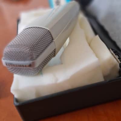 Sennheiser Sennheiser MD 421-2 – Vintage Classic Professional Microphone image 21