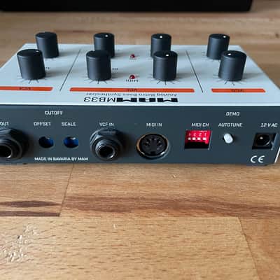 MAM MB 33 fully analog 303 clone Made in Germany monosynth image 2