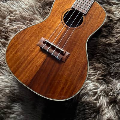 Kala KA-KCG Hawaiian Koa Series Concert Ukulele - Gloss Natural image 2