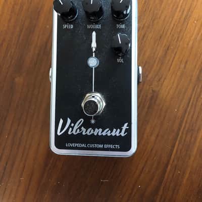 Lovepedal Vibronaut 2