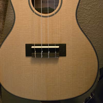 Kala KA-SSTU-C Spruce Concert Travel Ukulele 2010s - Satin Natural image 1